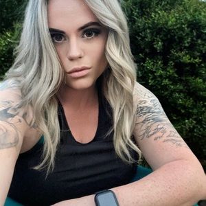 Meet your Posher, Devinlee